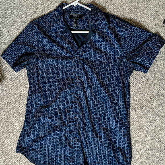 Forever 21 Men's L blue casual short sleeve - Picture 1 of 3